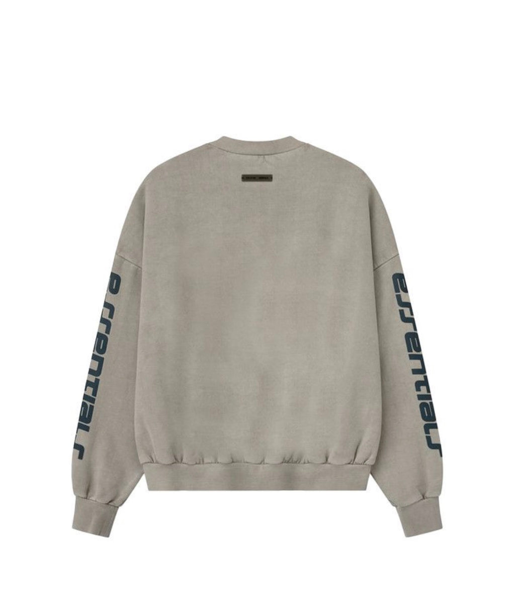 Fear For God Essentials Heavy Fleece Cropped Relaxed Sweet Smoke Grey
